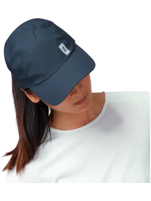 On Lightweight Cap Navy